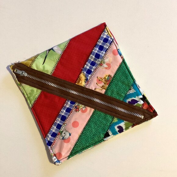 NWOT Small Square Pouch With Zipper Storage Multipurpose Cosmetic Make-up Travel - Picture 2 of 3